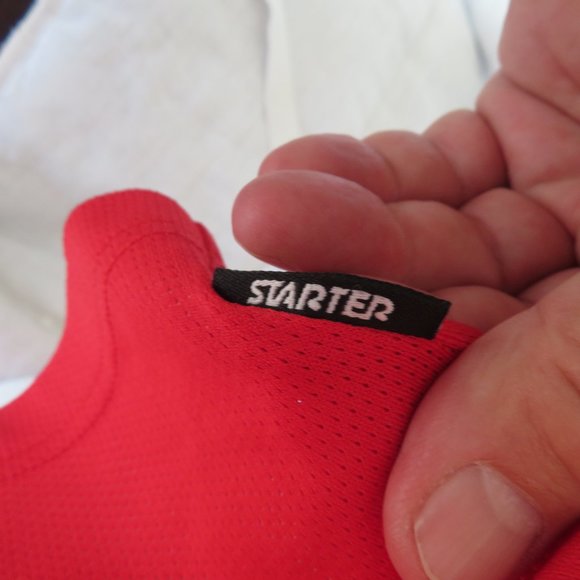 Men's STARTER  RED SHIRT - Picture 4 of 7